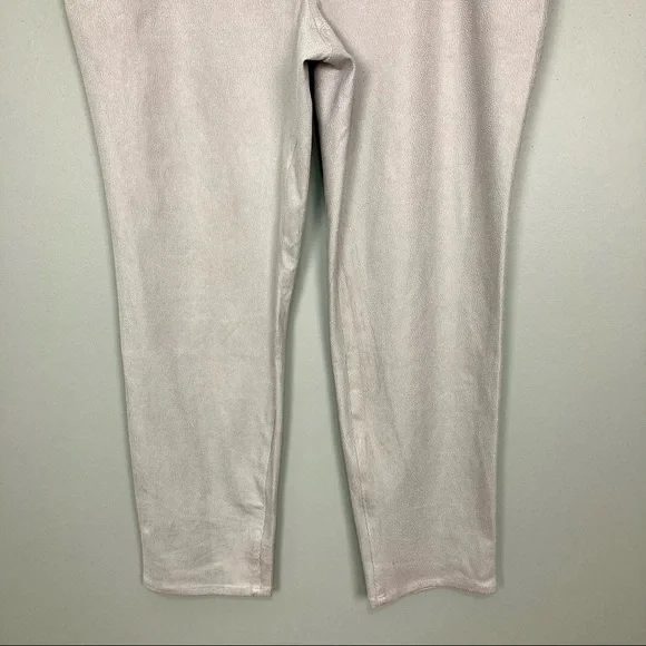 Chico's Light Gray Skinny Pants - Picture 4 of 10